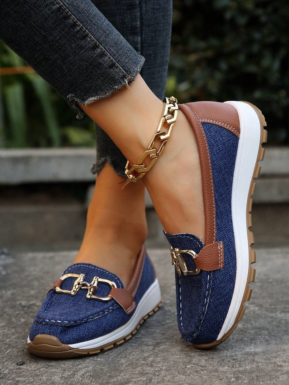 Jackie | Gold Buckle Comfort Loafers
