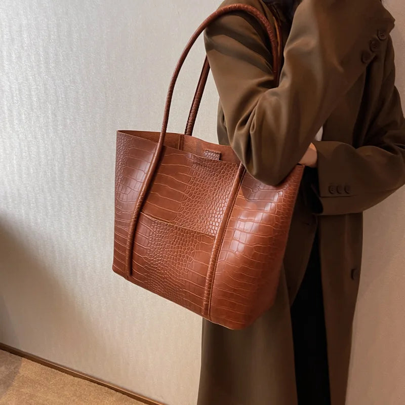 SYLVETTE | CROC SHOULDER BAG