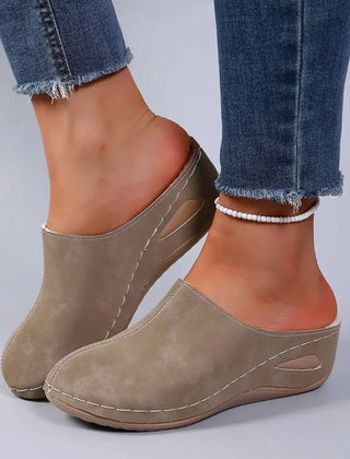 Maureen Cosy Fleece-Lined Mule Slippers in Taupe