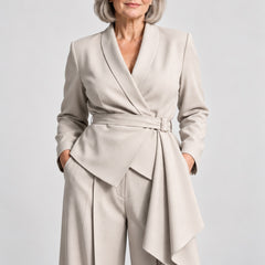 Ann Wrap Blazer and Wide-Leg Trouser Suit in Light Grey, a closer look at the fit