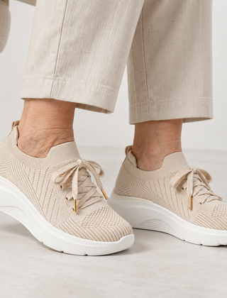Jill Lightweight Knit Trainers in Beige